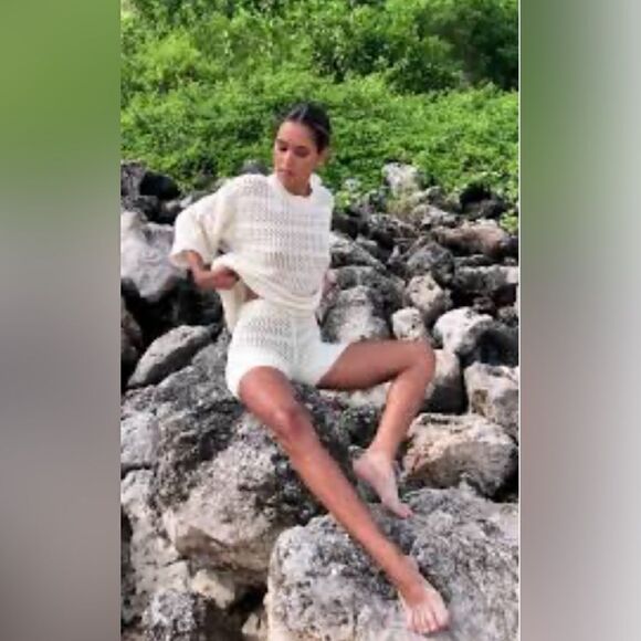 Maurie & Eve In Balance Beachy Boho Knit Crochet Shorts in Ivory Sz 6. NWT - Picture 3 of 8